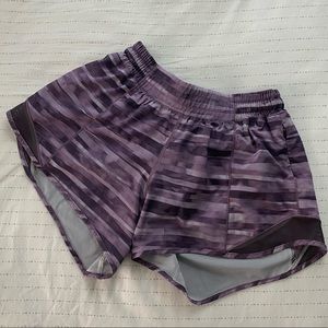 Lululemon Hotty Hot Shorts Tall 4” Size 4